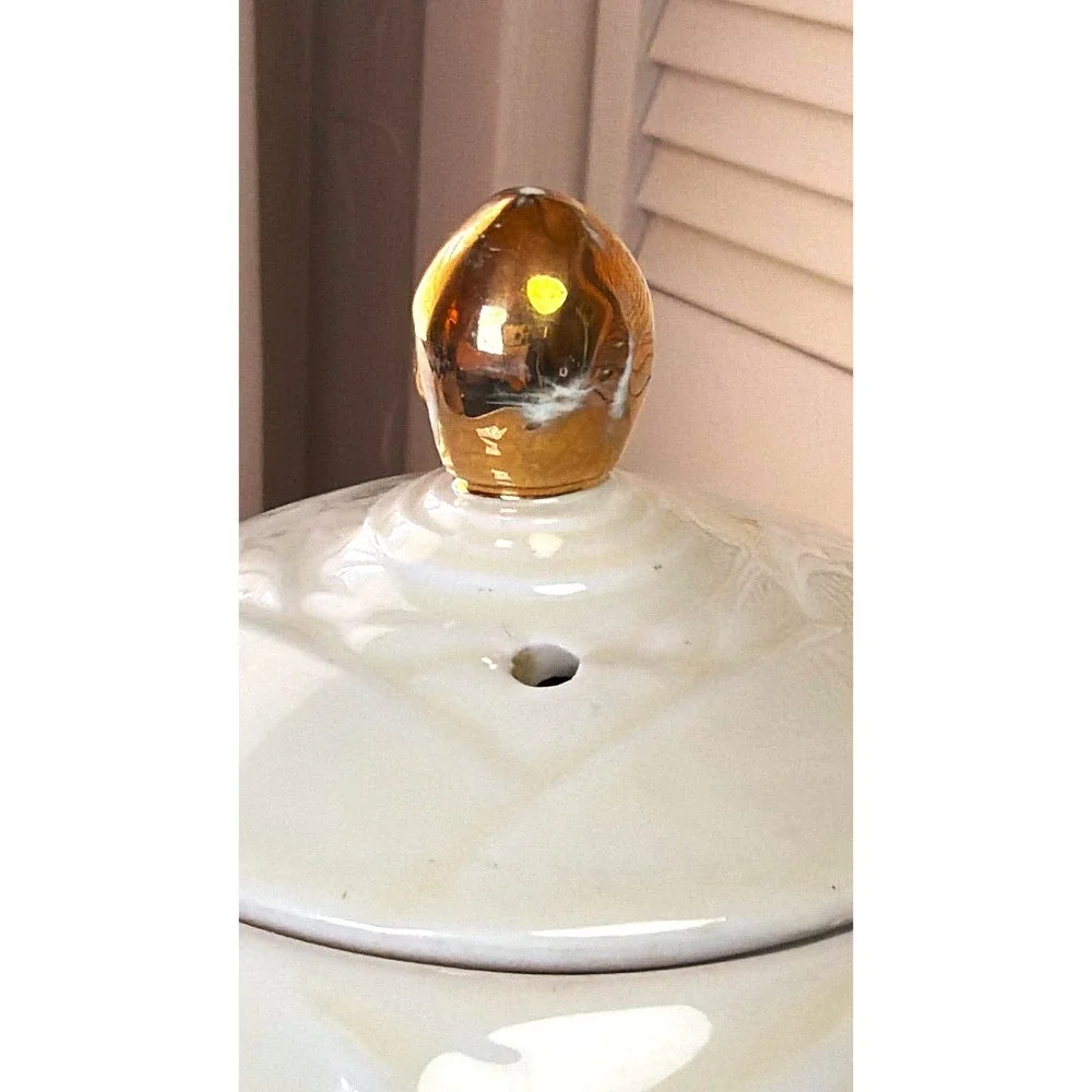 Hall Eggshell #0218 6 Cup Teapot Vintage Swirl Gold Trim Made in USA